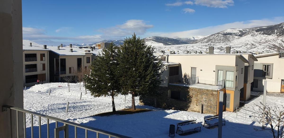 Chalet Adosado Entero, Bbq Y Piscina Comunitaria Sabiñánigo Esterno foto