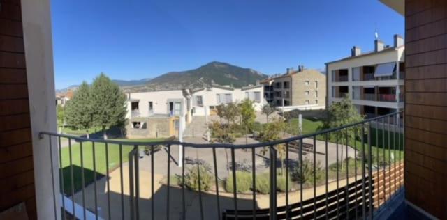 Chalet Adosado Entero, Bbq Y Piscina Comunitaria Sabiñánigo Esterno foto